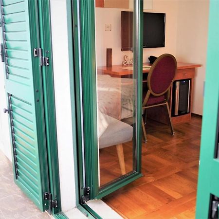 Kleine Hexe B&B Pension Пироваць Екстер'єр фото