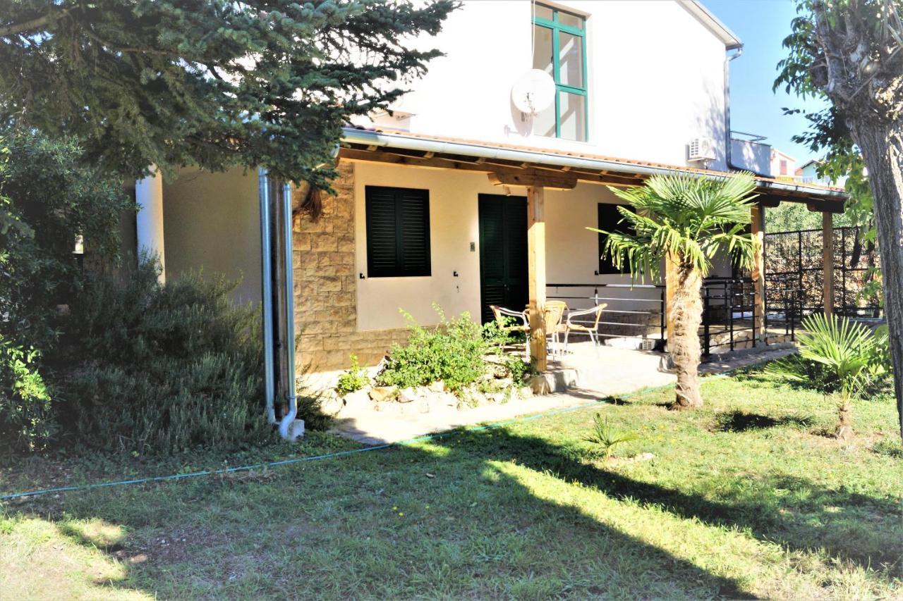 Kleine Hexe B&B Pension Пироваць Екстер'єр фото