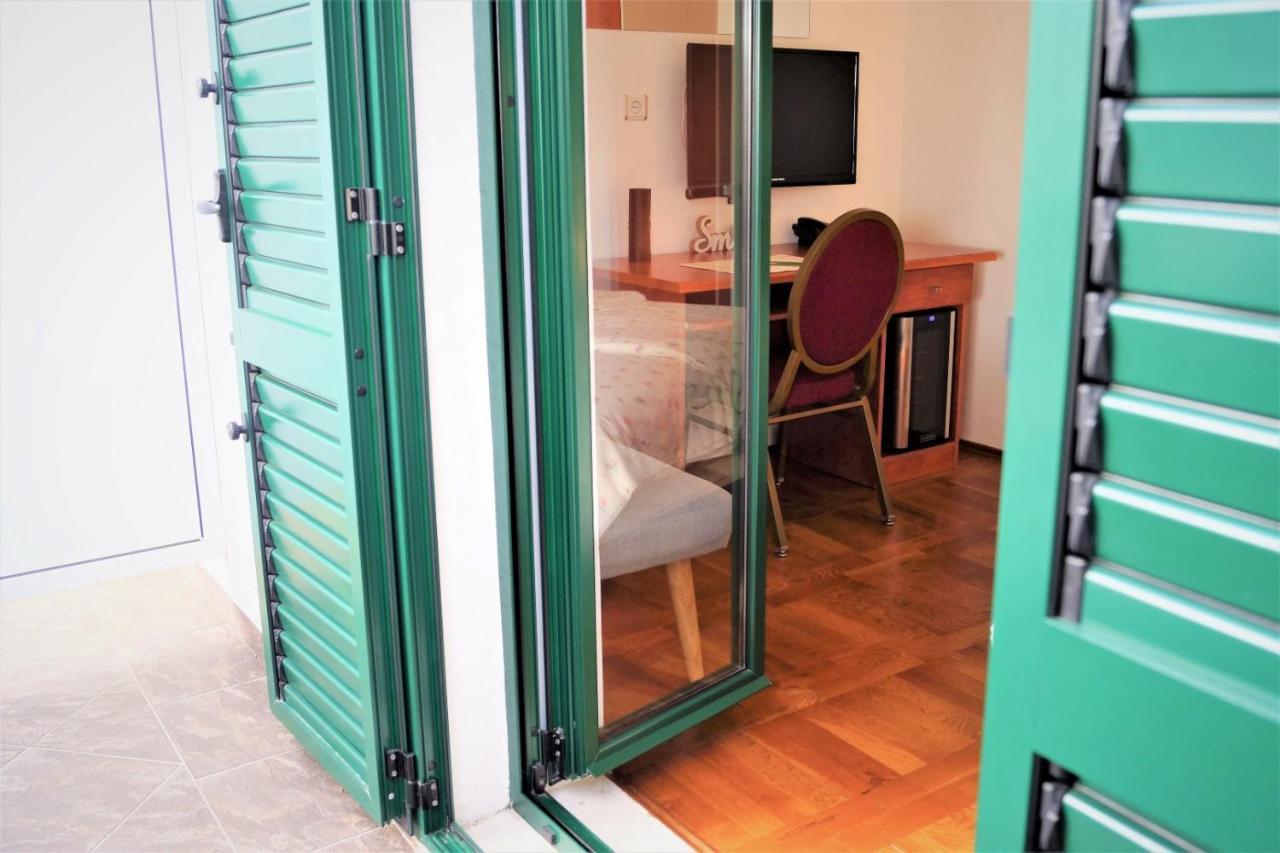 Kleine Hexe B&B Pension Пироваць Екстер'єр фото
