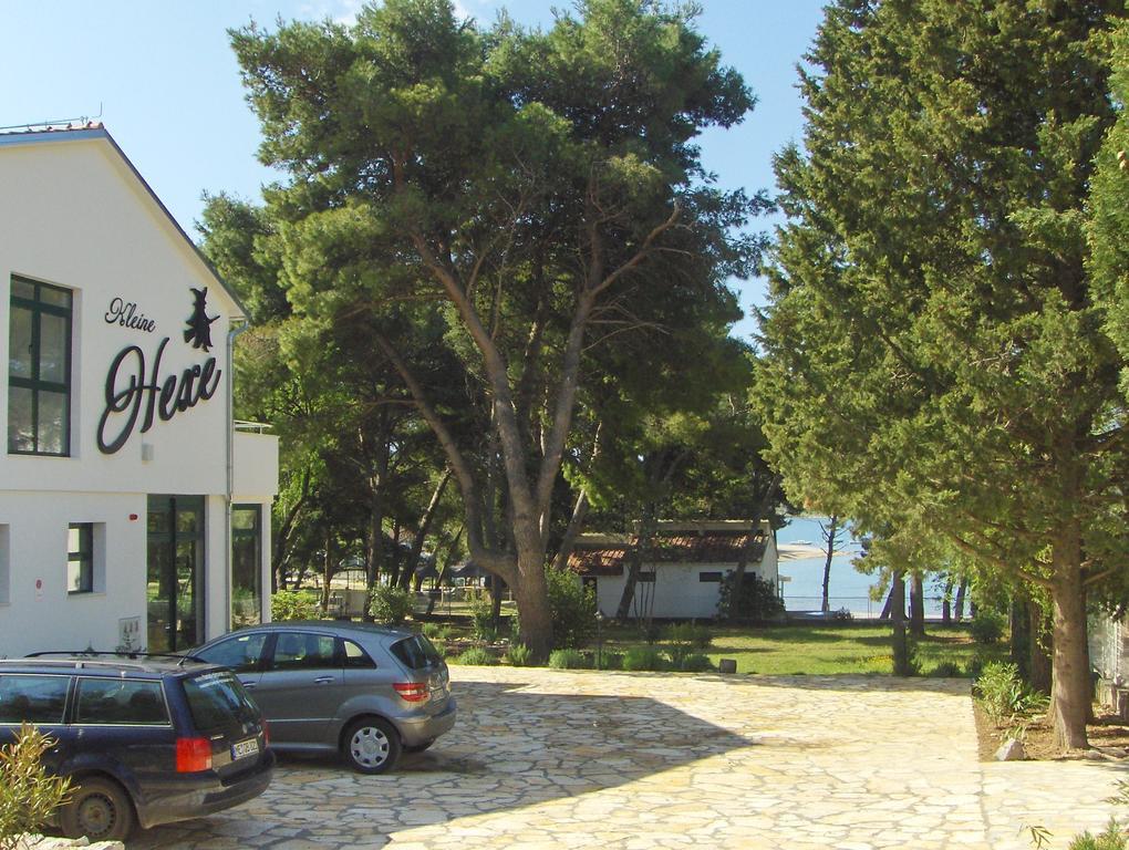 Kleine Hexe B&B Pension Пироваць Екстер'єр фото
