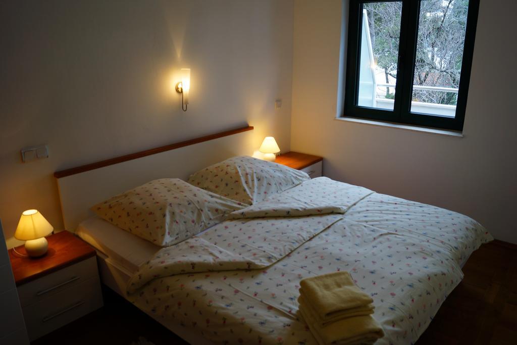 Kleine Hexe B&B Pension Пироваць Номер фото