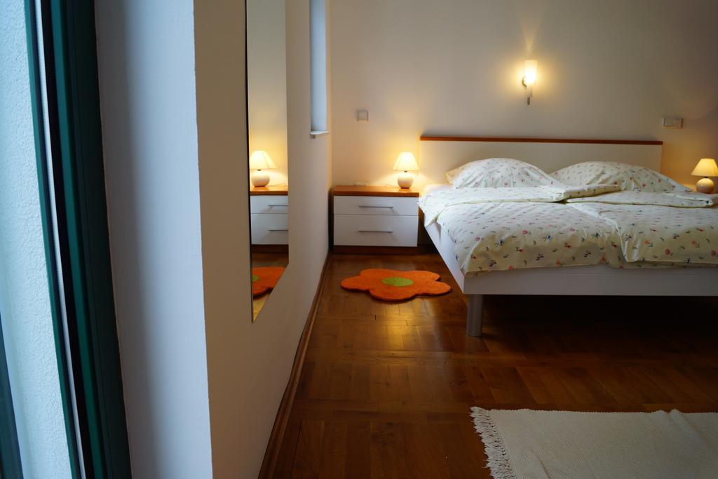Kleine Hexe B&B Pension Пироваць Номер фото