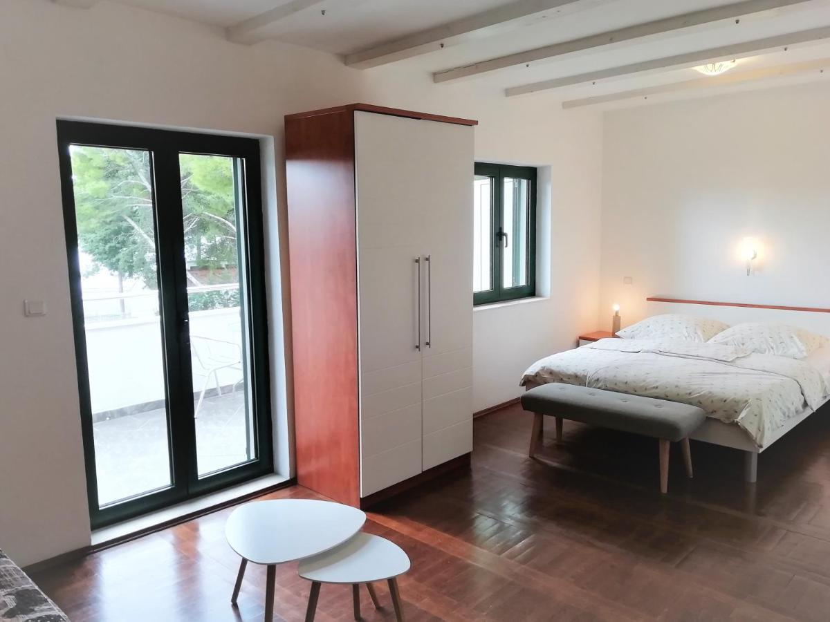 Kleine Hexe B&B Pension Пироваць Екстер'єр фото